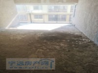 朝南户型，采光好，单独有个车库 新丽大厦